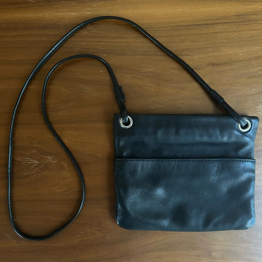 Margot Kari Leather Crossbody Bag | black